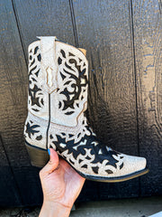 LD White/Black Inlay & Embroidery Corral Boot