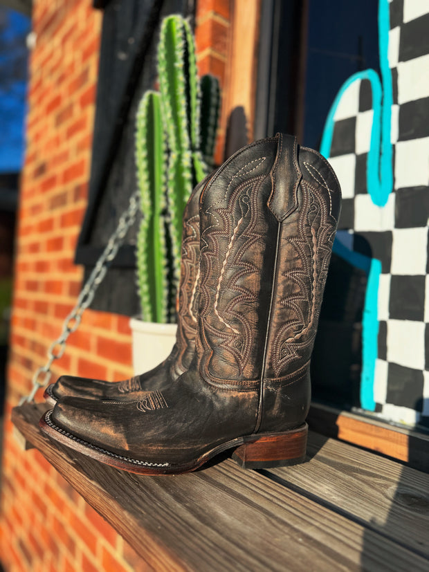 LD Chocolate Embroidery Square Toe