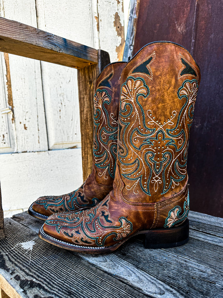 LD Tan Embroidery & Studs Corral Boot