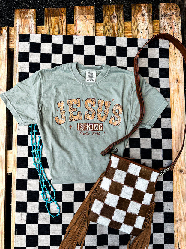 Jesus Is King Graphic Tee