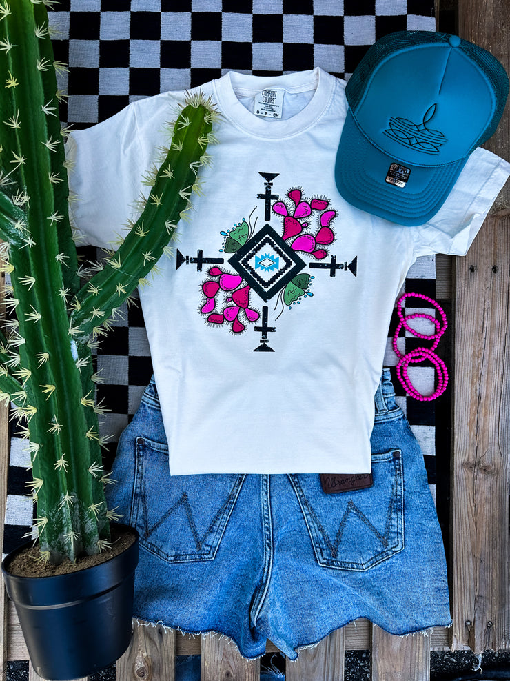 Las Ojos Graphic Tee