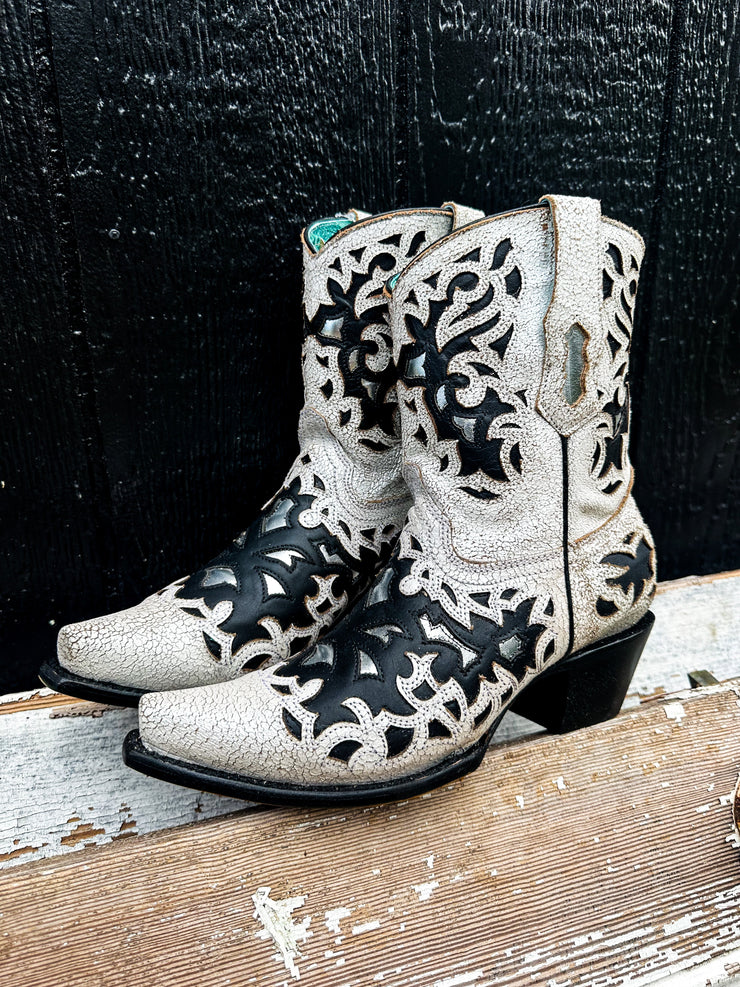 LD White/Black Inlay & Embroidery Corral Boot