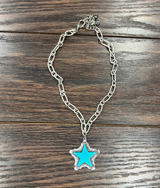 Tilly Pendant Necklace